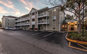 Hometowne Studios By Red Roof Orlando - Casselberry